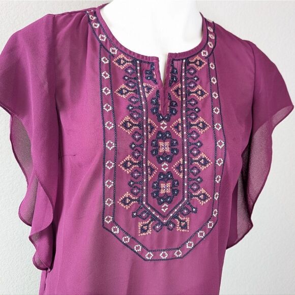 Skies Are Blue Embroidered Women's Blouse - Picture 4 of 7